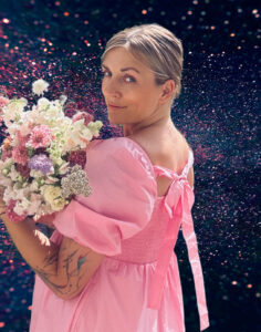 Na louce v Poděbradech, Květiny, sociální sítě, vče na co vzpomeneš