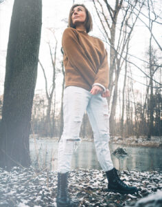 Na louce v Poděbradech, Květiny, sociální sítě, vče na co vzpomeneš