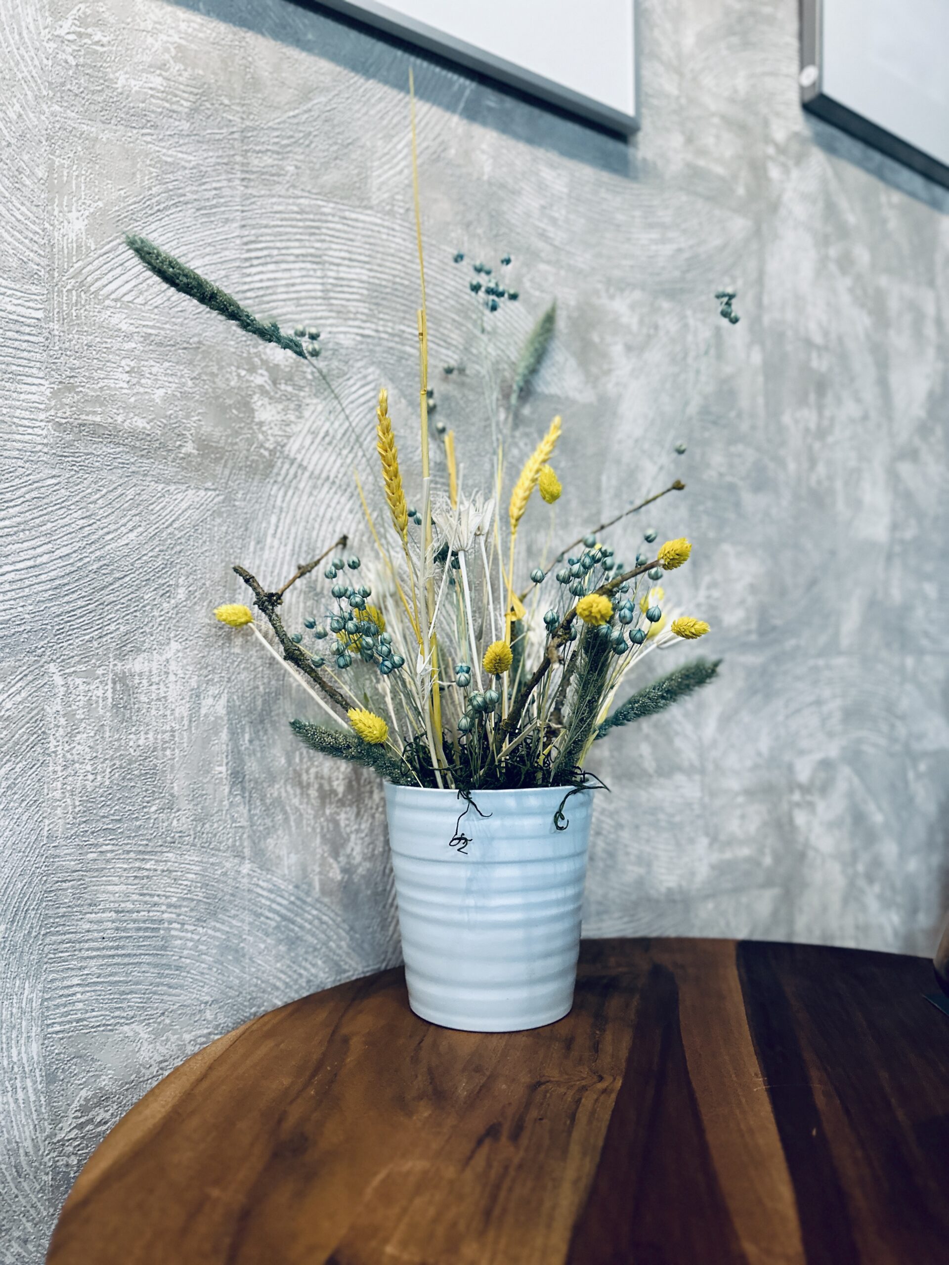 Na louce v Poděbradech, Květiny, sociální sítě, vče na co vzpomeneš - VYLAZENÍ INTERIÉRU DO VOŇAVÝHO ZENU