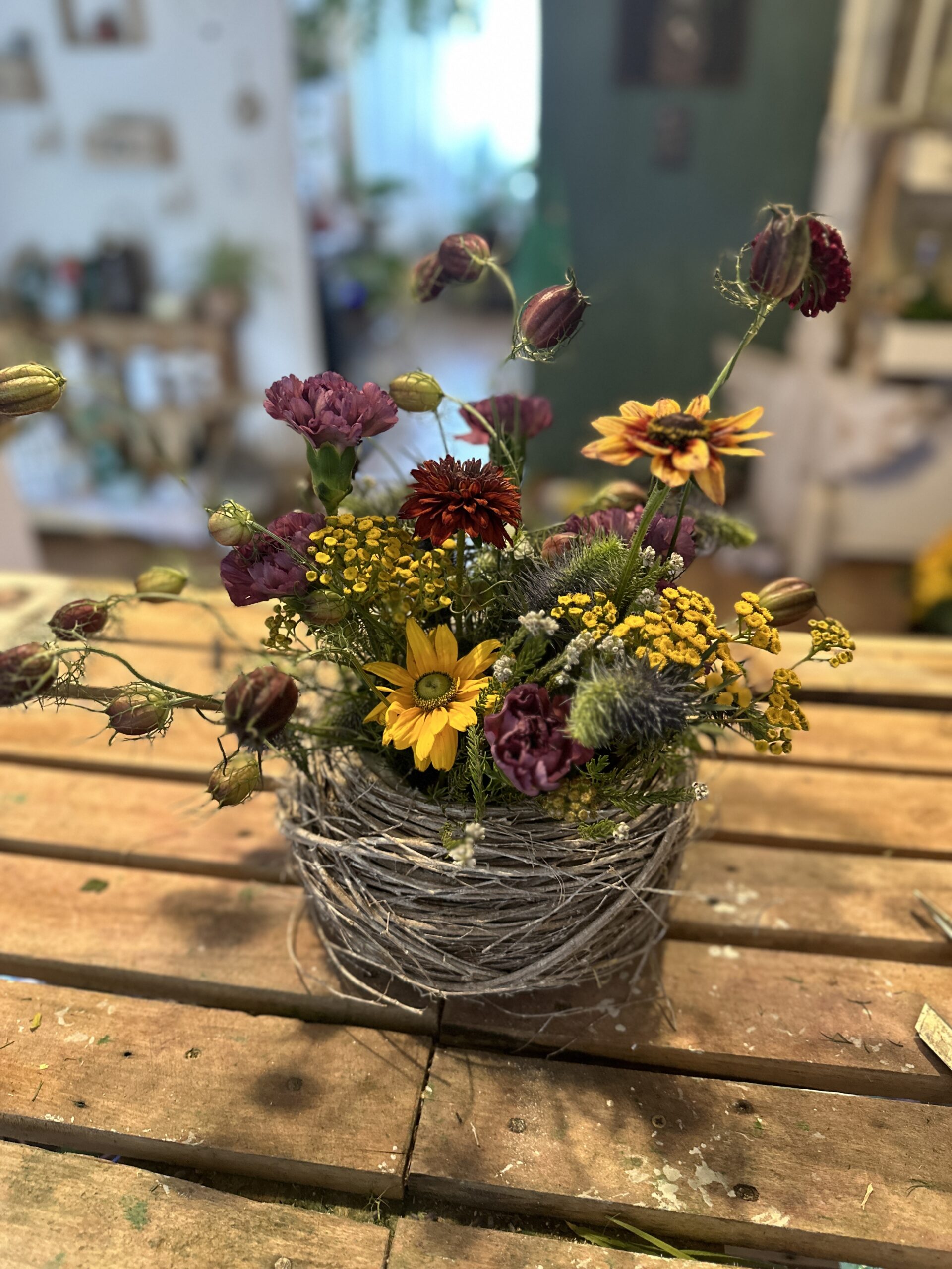 Na louce v Poděbradech, Květiny, sociální sítě, vče na co vzpomeneš - VYLAZENÍ INTERIÉRU DO VOŇAVÝHO ZENU